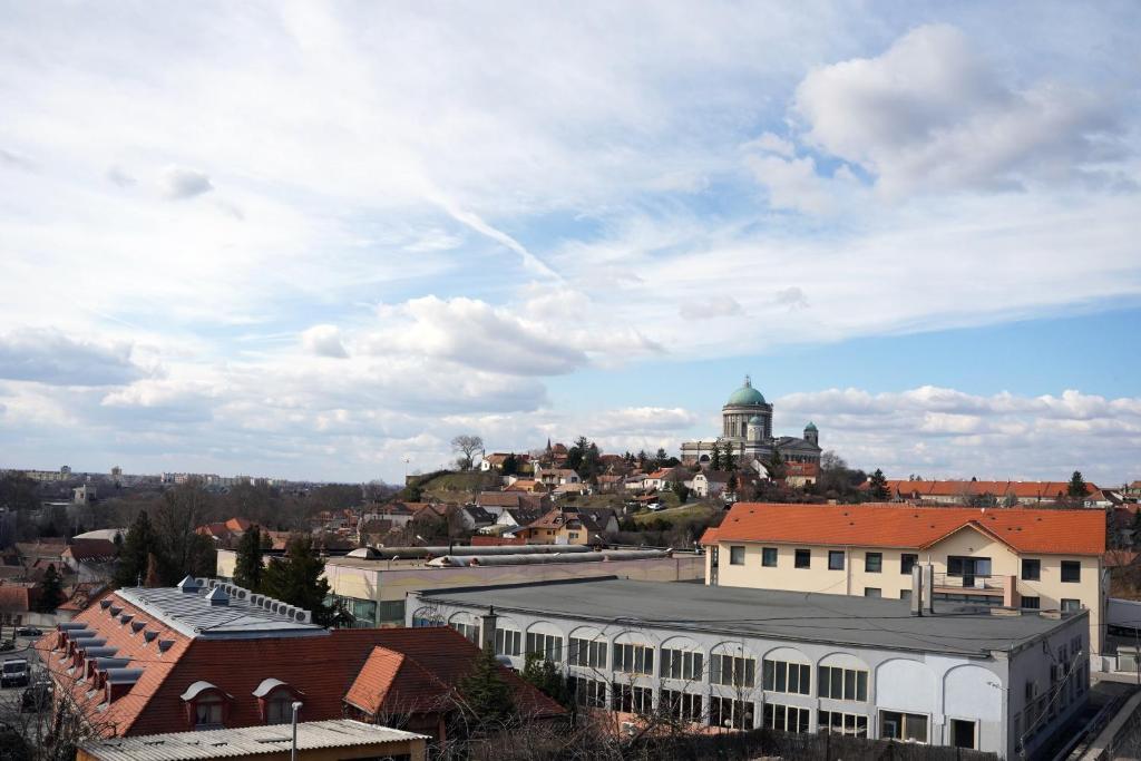 The Pearl Of Zsofia Esztergom Exterior foto